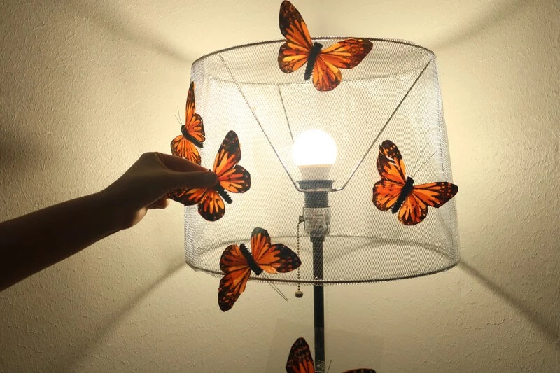 Create a beautiful butterflies lampshade with Wire Mesh